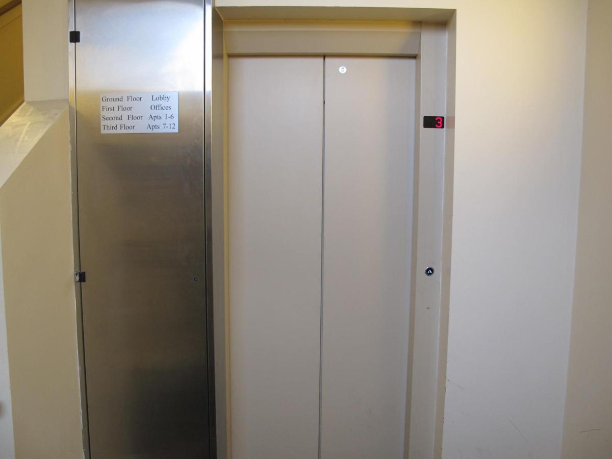 Churchill Two Bedroom Apartments With Free Parking And The Minster View York Extérieur photo